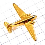 ピンバッジ・飛行機双発ゴールド金色立体型