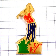 ピンバッジ・ゴルファー選手クラブを振り回すゴルフ場グリーン VVF GOLF FRANCE ピンバッジ・ゴルファー選手クラブを振り回すゴルフ場グリーン VVF GOLF FRANCE