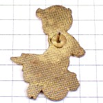 ピンバッジ・サッカーする男の子ボール球Ｆ FFF FEDERATION-FRANCAISE-DE-FOOTBALL