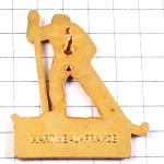 ピンバッジ・スキーヤー３番ノルディック競技メタビエフ雪山アルプス山脈 SKIING MOUTHE FRANCE