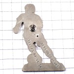 ピンバッジ・サッカー選手ボール球グリーンのユニフォーム緑