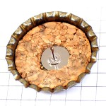 ピンバッジ・瓶の栓ルートビア酒アメリカ/USA