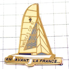 ピンバッジ・アメリカズカップ帆船ヨットフランスチーム前進 AMERICAS-CUP FRANCE DEFI