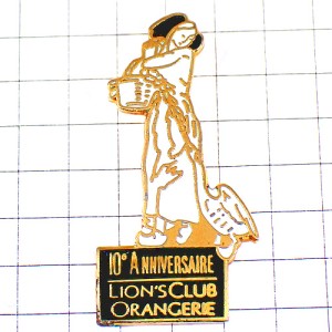 ピンバッジ・木靴の女の子とガチョウ鳥アルザスＬライオンズクラブ