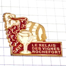 ピンバッジ・ワインぶどう葡萄酒グラス樽ブドウ房と葉っぱ ピンバッジ・ワインぶどう葡萄酒グラス樽ブドウ房と葉っぱ