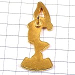 ピンバッジ・フィギュアスケート選手グリーン緑色の衣装