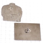 ピンバッジ・ナフナフ服ジャケットとブタ豚の足あと２個セット NAFNAF FRANCE