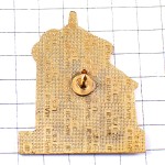 ピンバッジ・モンターニュ肖像画お城の塔