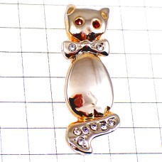 ピンバッジ・猫ネコ赤い目ラインストーン金色ゴールド ピンバッジ・猫ネコ赤い目ラインストーン金色ゴールド