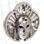 ピンバッジ・ラインストーンのマスク仮面ベニスのカーニバル祭ヴェネツィア伊イタリア銀色シルバー VENEZIA ITALIA ITALY ピンバッジ・ラインストーンのマスク仮面ベニスのカーニバル祭ヴェネツィア伊イタリア銀色シルバー VENEZIA ITALIA ITALY