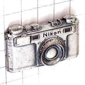 ピンバッジ・ニコンS2カメラ写真一眼レフ撮影シルバー銀色 NIKON NIKON-S2 JAPAN ピンバッジ・ニコンS2カメラ写真一眼レフ撮影シルバー銀色 NIKON NIKON-S2 JAPAN