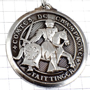 キーホルダー・テタンジェ馬上の騎士シャンパーニュ酒シャンパン銀色シルバーシュヴァリエ CHAMPAGNE TAITTINGER FRANCE