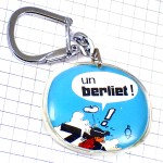 キーホルダー・チェック柄のシャツにジーンズ車トラック漫画バンドデシネBD