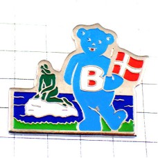 ピンバッジ・人魚姫デンマーク国旗Bビュタガス青い熊クマ観光ガイド BUTAGAZ THE-LITTLE-MERMAID COPENHAGEN DENMARK FLAG ピンバッジ・人魚姫デンマーク国旗Bビュタガス青い熊クマ観光ガイド BUTAGAZ THE-LITTLE-MERMAID COPENHAGEN DENMARK FLAG