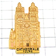 ピンバッジ・トゥールのカトリック大聖堂ゴールド金色 TOURS CATHEDRAL FRANCE