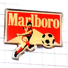 ピンバッジ・サッカー選手マルボロ煙草タバコ球ボール
