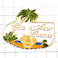 ピンバッジ・足の裏カンヌ海岸コートダジュール COTE-D-AZUR CANNES PALMIER FRANCE