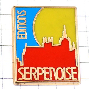 ピンバッジ・赤い街の影カテドラル大聖堂や太陽