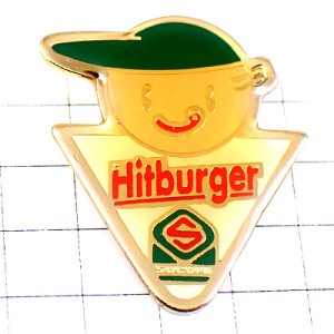 ピンバッジ・緑色の帽子アルファベットＳ