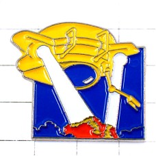 ピンバッジ・宇宙船ＵＦＯの襲撃 SCIENCE-FICTION SOUCOUPE