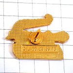 ピンバッジ・ニームのシンボル鰐ワニとサッカーボール球