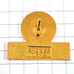 ピンバッジ・ペンキの刷毛をくわえた犬マックスマイヤー社 PAINTING MAX-MEYER