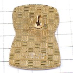 ピンバッジ・ラポスト酒シャンパーニュ栓シャンパン黄色い郵便局の車トロワ