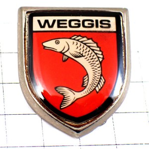 ピンバッジ・ヴェッギス魚の赤い紋章スイス