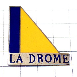 ピンバッジ・青い線と黄色い三角ドローム県