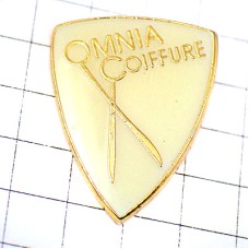 ピンバッジ・美容師さんのハサミ道具 OMNIA-COIFFURE FRANCE