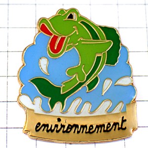 ピンバッジ・緑色の魚さかな環境保護