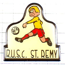 ピンバッジ・サッカー選手サンレミーのクラブ男の子 ST-REMY SOCCER FRANCE