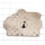 ピンバッジ・トータル石油の給油機と赤い液体くん TOTAL AVIS FRANCE