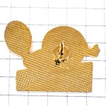 ピンバッジ・テニスボール球サングラス青い眼鏡ラケット金色