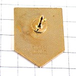 ピンバッジ・ニワトリ鶏肉トリコロール青白赤エンブレム国旗色紋章