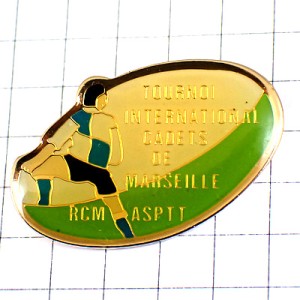 ピンバッジ・ラグビー選手ボール球