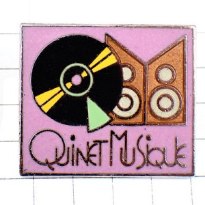 ピンバッジ・黒いレコード盤スピーカー音楽