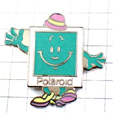 ピンバッジ・ポラロイド写真くん POLAROID FILM CAMERA USA SMILEY