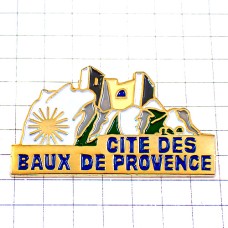 ピンバッジ・太陽レボードプロヴァンス観光地 LES-BAUX-DE-PROVENCE FRANCE ピンバッジ・太陽レボードプロヴァンス観光地 LES-BAUX-DE-PROVENCE FRANCE