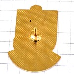 ピンバッジ・サッカー選手ボール赤いユニフォーム球