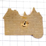 ピンバッジ・スイス街イヴェルドン茶色い屋根のお城 YVERDON SWISS