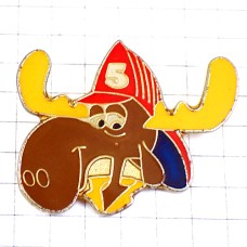 ピンバッジ・ロッキーとブルウィンクルの大冒険５番の赤い帽子ヘラジカ THE-ADVENTURES-OF-ROCKY-AND-BULLWINKLE-AND-FRIENDS USA