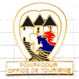 ピンバッジ・白青赤のウマ馬ポンパドゥール旅行案内所 POMPADOUR FRANCE