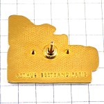 ピンバッジ・F1レース青い車チェッカーフラッグ旗 RENAULT FRANCE