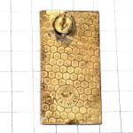 ピンバッジ・おしりに口唇くちびる