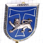 ブローチ・下士官学校ライオンＴアルファベット通信ミリタリーフランス軍 ECOLE-DES-SOUS-OFFICIERS-DES-TRANSMISSIONS FRANCE