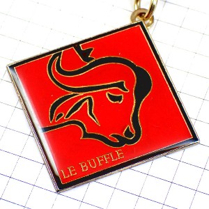 キーホルダー・赤い牛うし干支ウシ丑年