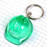 キーホルダー・透明なヘルメット緑色グリーン建築現場