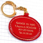 キーホルダー・車1901年アンティークカー赤い革製ガレージ