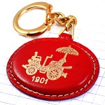 キーホルダー・車1901年アンティークカー赤い革製ガレージ